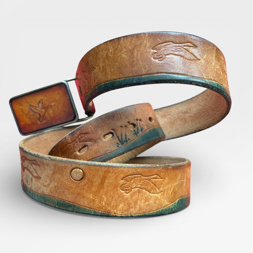 Vintage Leather Belt Duck Retriever Dog Embossed Western Cowboy Hunting Casual‎